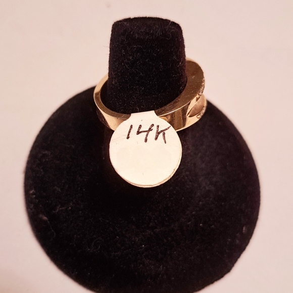 Ruby and Diamond Vintage Band - Picture 4 of 6